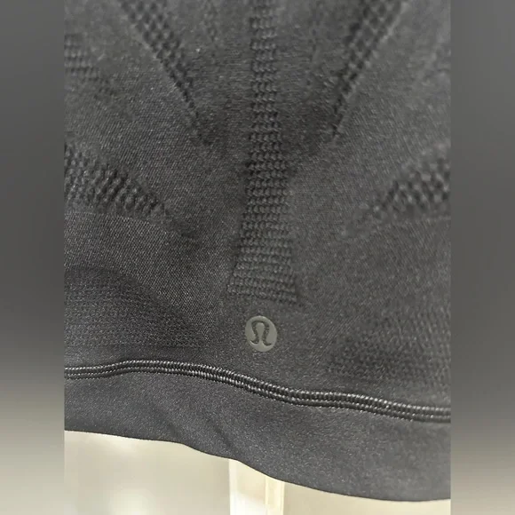 Lululemon Reveal Crop Top *En Avante-Black - Picture 6 of 6